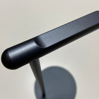 ヘッドホンスタンド グレー アルミ製の画像