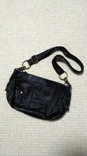 ★値下げ★☆新品☆　ブラック×パッチワーク・本革ショルダーバッグ