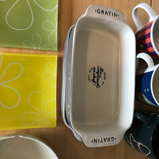 食器 鍋  一式  あげます　無料の画像