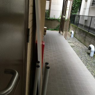 IKEA Linnmon デスク　と　脚の画像