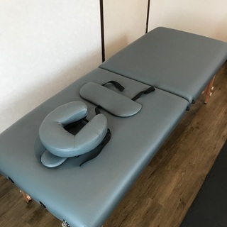 折り畳みマッサージベッド