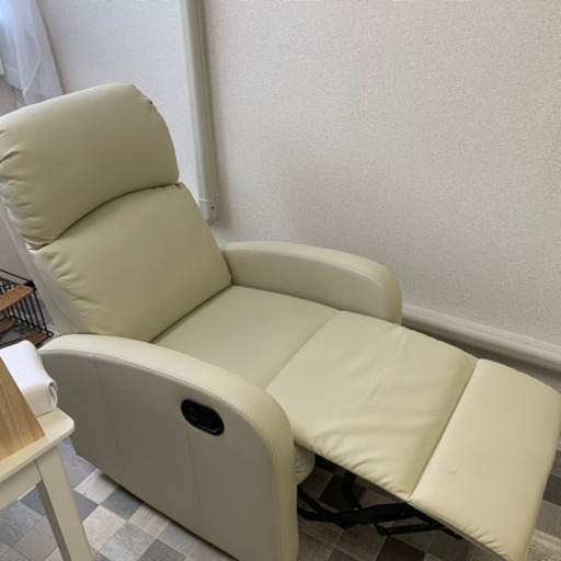 美品☆リクライニングソファ　ソファ　チェア　ホワイト