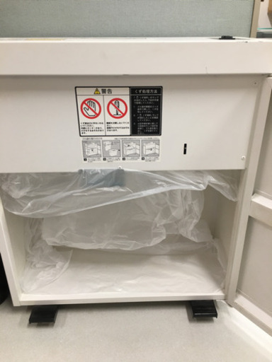 会社で使用しているシュレッダー　中古
