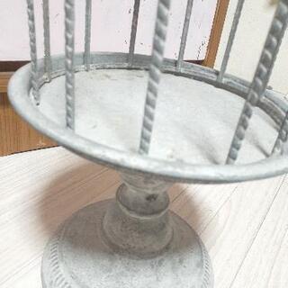 【お取引完了】フレンチシャビーな置き型鳥籠　高47㎝🐦マットグレーなアイアンの鳥かごの画像