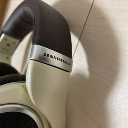 開放型ヘッドフォン　ゼンハイザー　SENNHEIDER HD-599