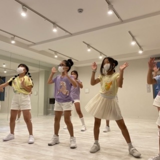 大人気❣️New Jeans曲「Ditto’」ワークショップ開催💚Kpop専門キッズダンススクール❤️の画像