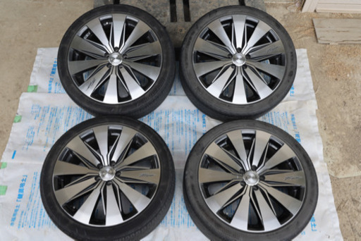 社外18インチホイールタイヤ付き