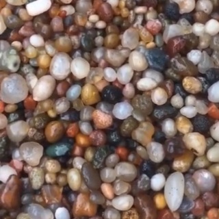ゴビアゲート　鉱物標本