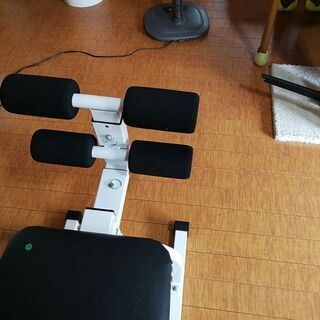 健康器具　背骨、腰けん引器具　整形外科にあるけん引の簡易版の画像