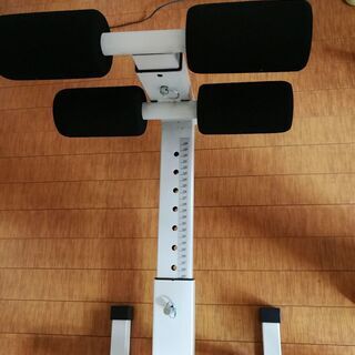 健康器具　背骨、腰けん引器具　整形外科にあるけん引の簡易版の画像