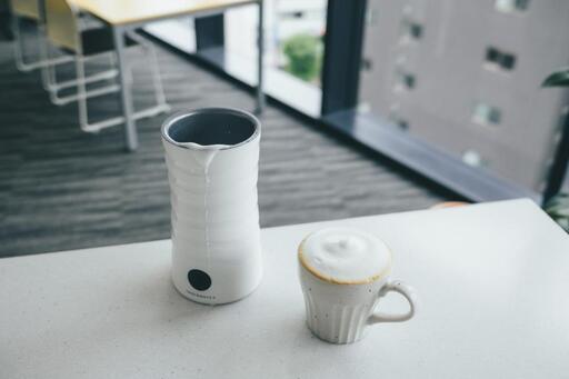 コンパクト・ミルク泡立て器