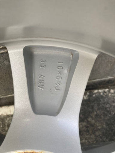 アルファード30系　タイヤ