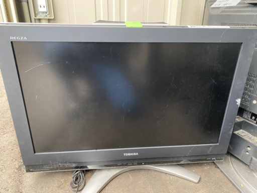 TOSHIBA 2011年製　32型　リモコン付