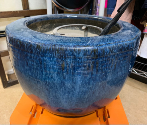 火鉢　灰、五徳、火箸付き　外径38cm高さ28cm