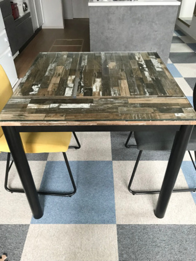 美品　おしゃれスクエアダイニングテーブル
