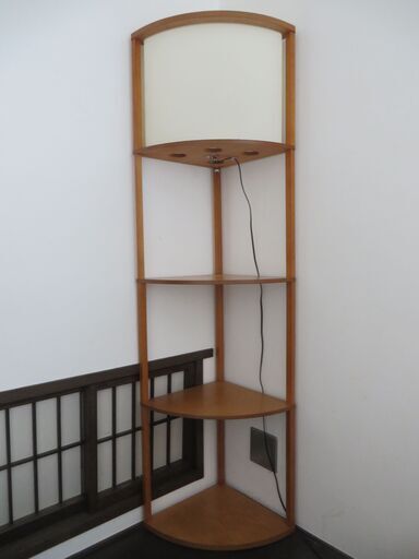 和風 フロアライト  コーナーラック  幅34cm 奥行34cm 高さ151cm 重量5.7kg