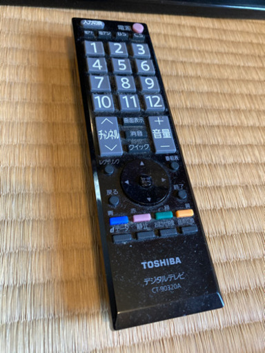 液晶テレビ　TOSHIBA REGZA 32インチ