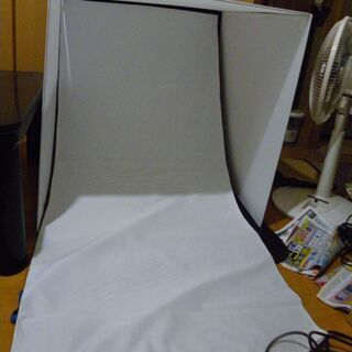 撮影背景box＆照明二脚、中古、やや難ありの画像