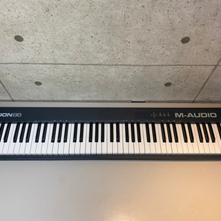 M-AUDIO  KEYSTATION88 