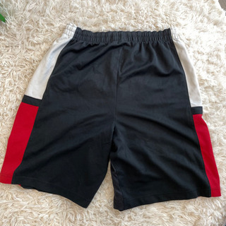 ジョーダン　パスパン　黒　赤　白の画像