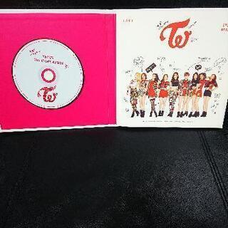 TWICE　THE STORY BEGINS　アルバムの画像