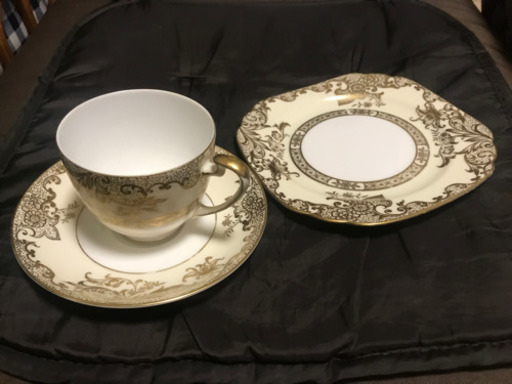 ノリタケ カップ&ソーサ プレート 計3点