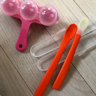 ベビー用品　哺乳瓶、マグボール、哺乳瓶消毒用品、おでかけスプーンセット の画像