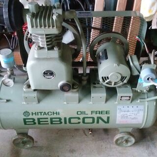 オイルフリー 日立 BEBICON ベビコン 0.75OP-8.5T エアー コンプレッサー  タンク 容量 55L 3相 200V 50Hz 0.75kw 1馬力 取り扱い説明書付き