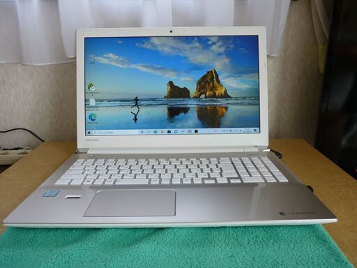 値下げしました。東芝ノートパソコンT55/DGP/Windows10/2017年夏モデル/ブルーディードライブ搭載