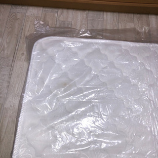 新品‼︎セミダブル　マットレスの画像