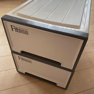 決まりました。プラケース２個