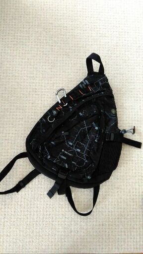 ★完売★再値下げ★☆新古品☆　ブラック×幾何学模様・リュックサック（TIME PORT）