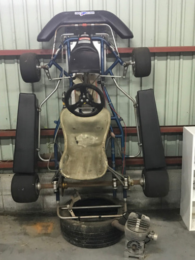 レーシングカート中古です。