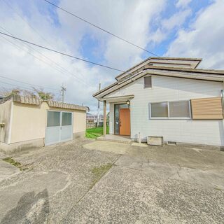 🌟広いお家が嬉しい戸建て物件🌟駐車場も6台ぐらい可能ですよ🚙🎵仲...