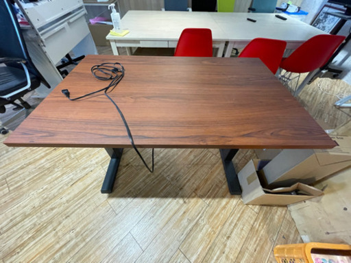 スタンディングデスク　電動　昇降式　デスク　机