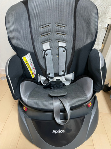<お話中>アップリカ　チャイルドシート