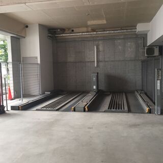 ☆仲介手数料0円！☆月極駐車場☆大阪市西区北堀江☆西長堀☆2.0...