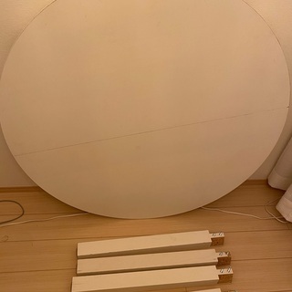 IKEA  伸長式ダイニングテーブルの画像