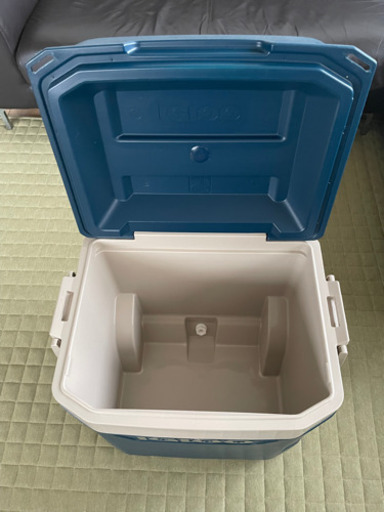igloo  新品　58リットルクーラーボックス