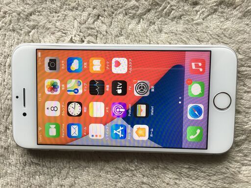 iphone８　64GB　 SIMフリー(au) silver　バッテリ８５％　美品