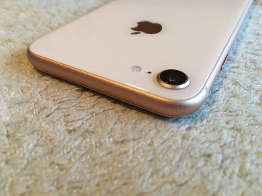 iphone８　64GB　 SIMフリー(au) silver　バッテリ８５％　美品