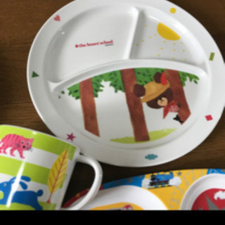 子供用　食器の画像