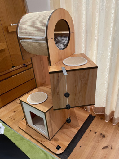 美品中古！　猫用　室内飼育用品　Vesperキャットタワー