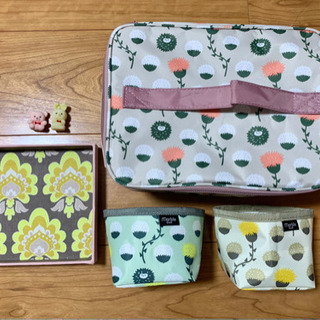 【無料】北欧系セット バニティポーチ/収納ケース/マスコット