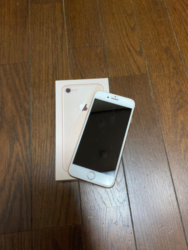 iPhone8  64GB  ゴールド（購入者決まりました）