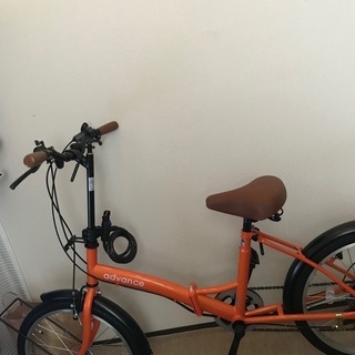 20インチ 折りたたみ自転車 advance 鍵 ライト 6段変...