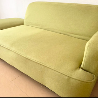 ソファー（オットマン、クッション２つ付き）の画像