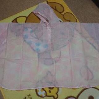 女の子用レインコートとポンチョのセットの画像