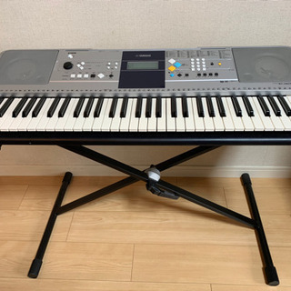 【取引中！】ヤマハ　ポータブルキーボード　PSR-E323