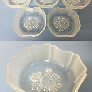 DA0158◆)ガラス小鉢 5客セット 木箱付き 中古品 【取り...